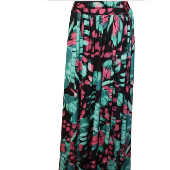 Torrid Maxi Studio Knit Halter Dress - Picture 6 of 12